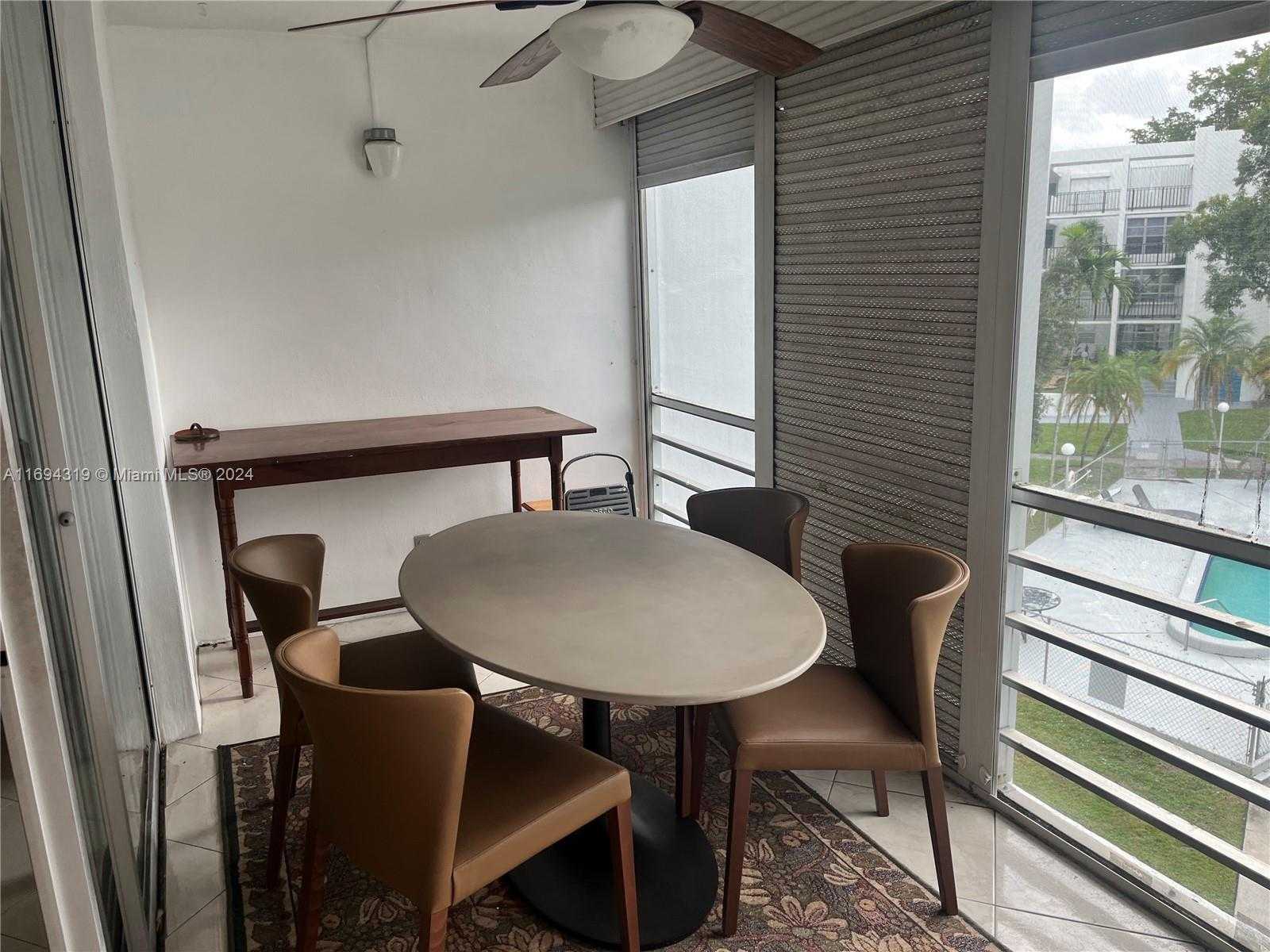 Small Image of 6923 CYPRESS RD #C25, Plantation Number 21