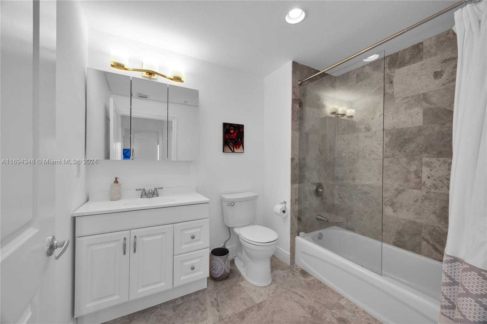 Small Image of 10 ARAGON AVE #810, Coral Gables Number 19