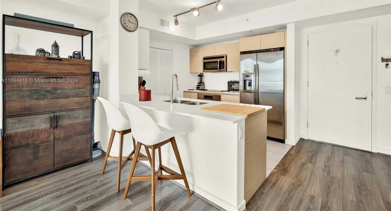 Small Image of 4250 BISCAYNE BLVD #1607, Miami Number 4