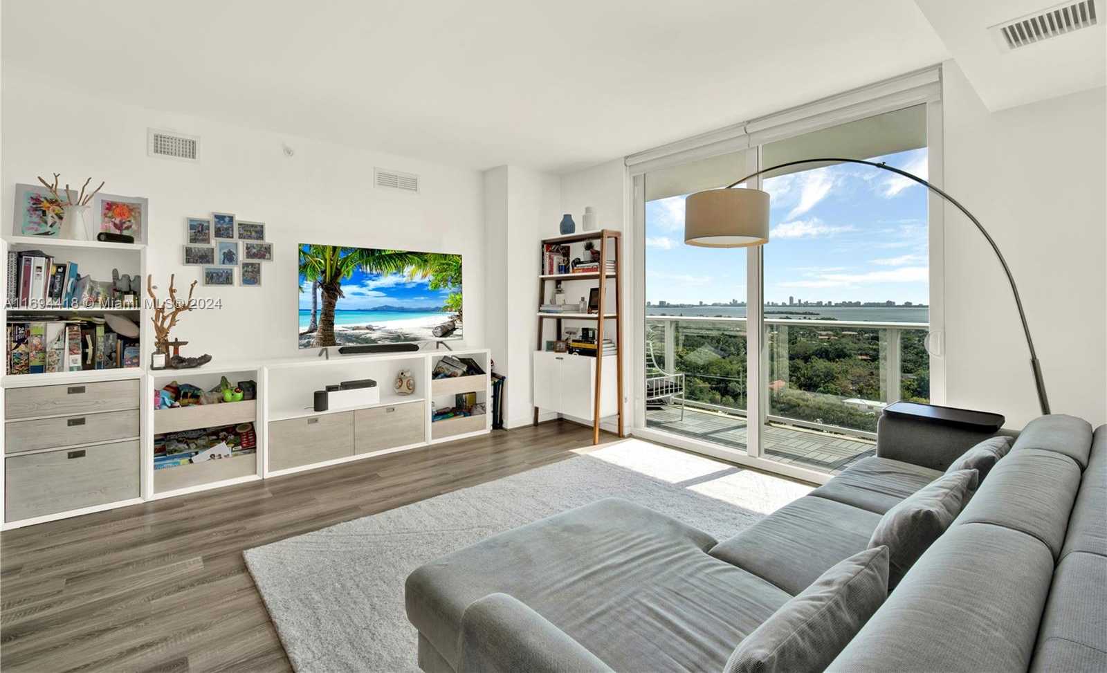 Small Image of 4250 BISCAYNE BLVD #1607, Miami Number 5