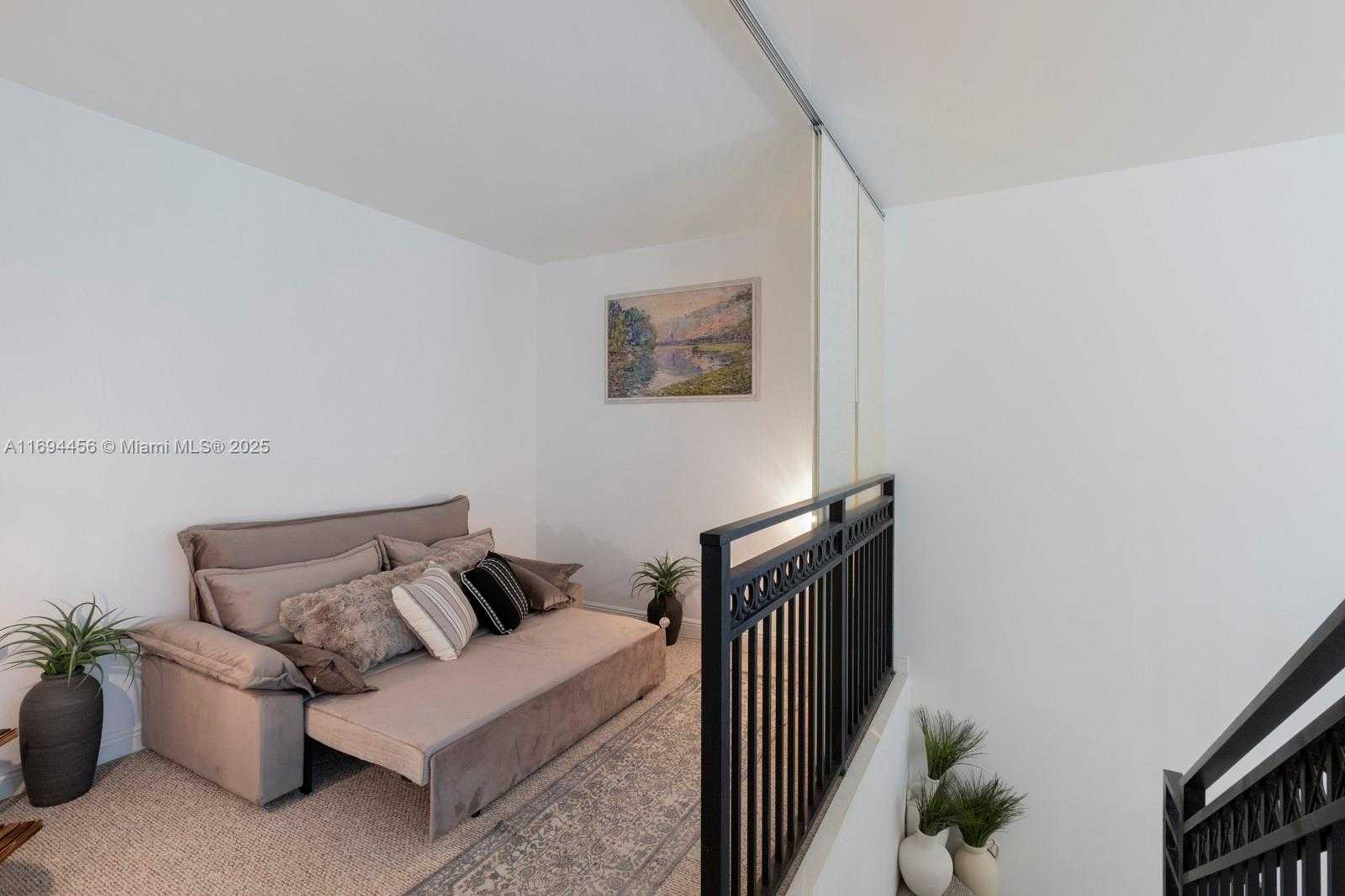 Small Image of 888 DOUGLAS RD #107, Coral Gables Number 15