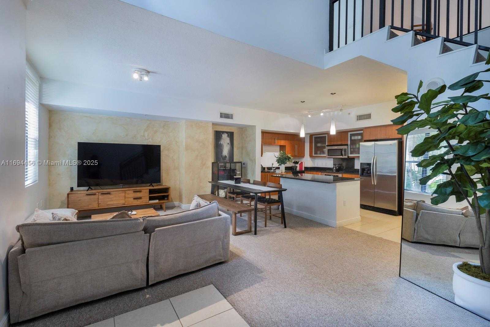 Small Image of 888 DOUGLAS RD #107, Coral Gables Number 2