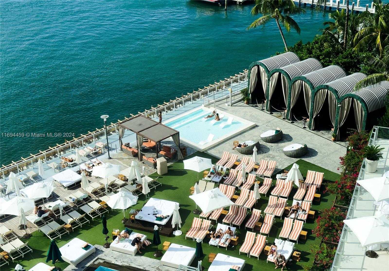 Small Image of 1100 WEST AVE #918, Miami Beach Number 11