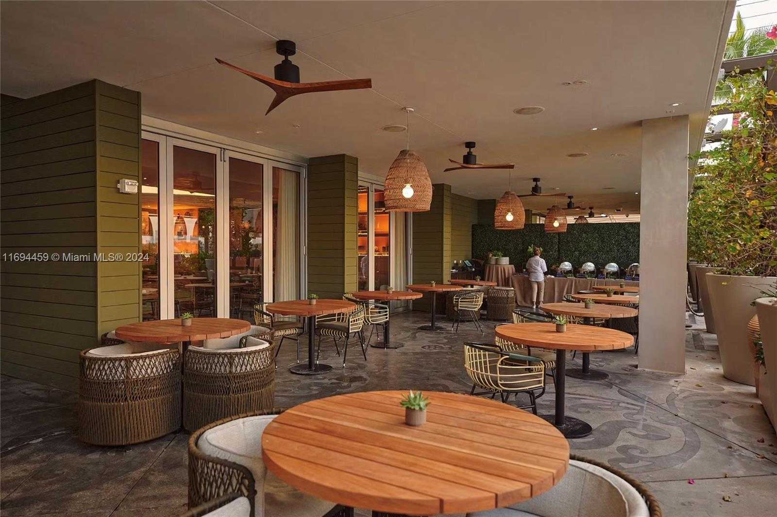 Small Image of 1100 WEST AVE #918, Miami Beach Number 33