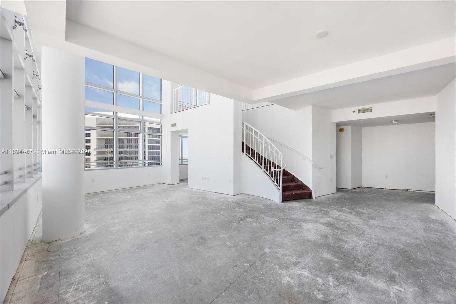 Small Image of 1395 BRICKELL AVE #3410, Miami Number 4