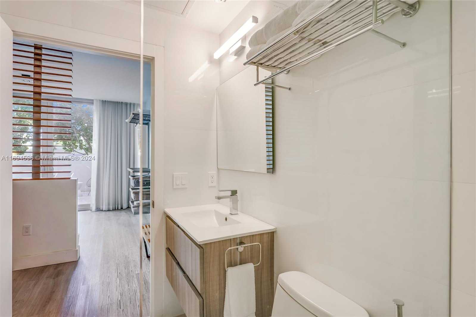 Small Image of 6080 COLLINS AVE #102, Miami Beach Number 11