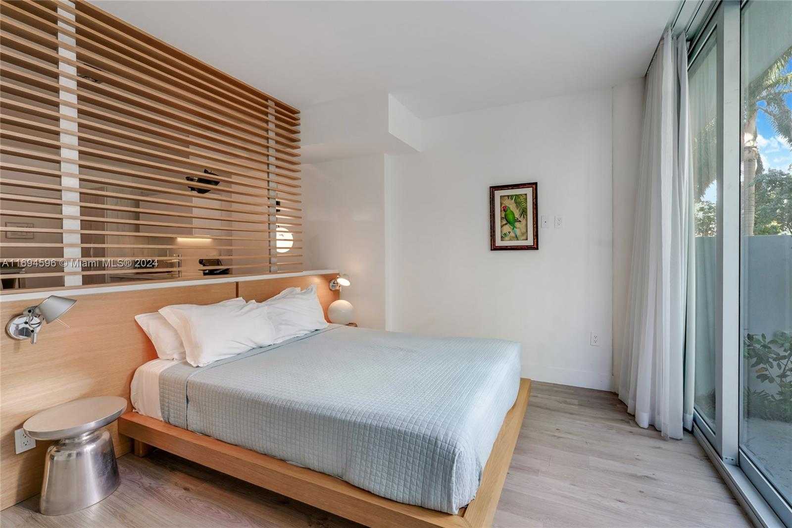 Small Image of 6080 COLLINS AVE #102, Miami Beach Number 2