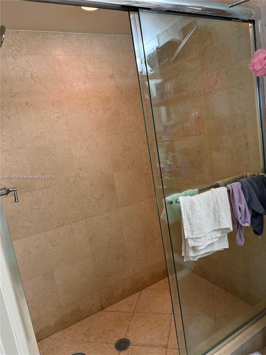 Small Image of 20000 EAST COUNTRY CLUB DR #803, Aventura Number 15