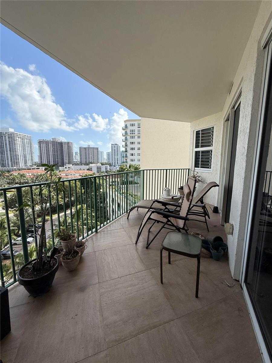 Small Image of 20000 EAST COUNTRY CLUB DR #803, Aventura Number 19