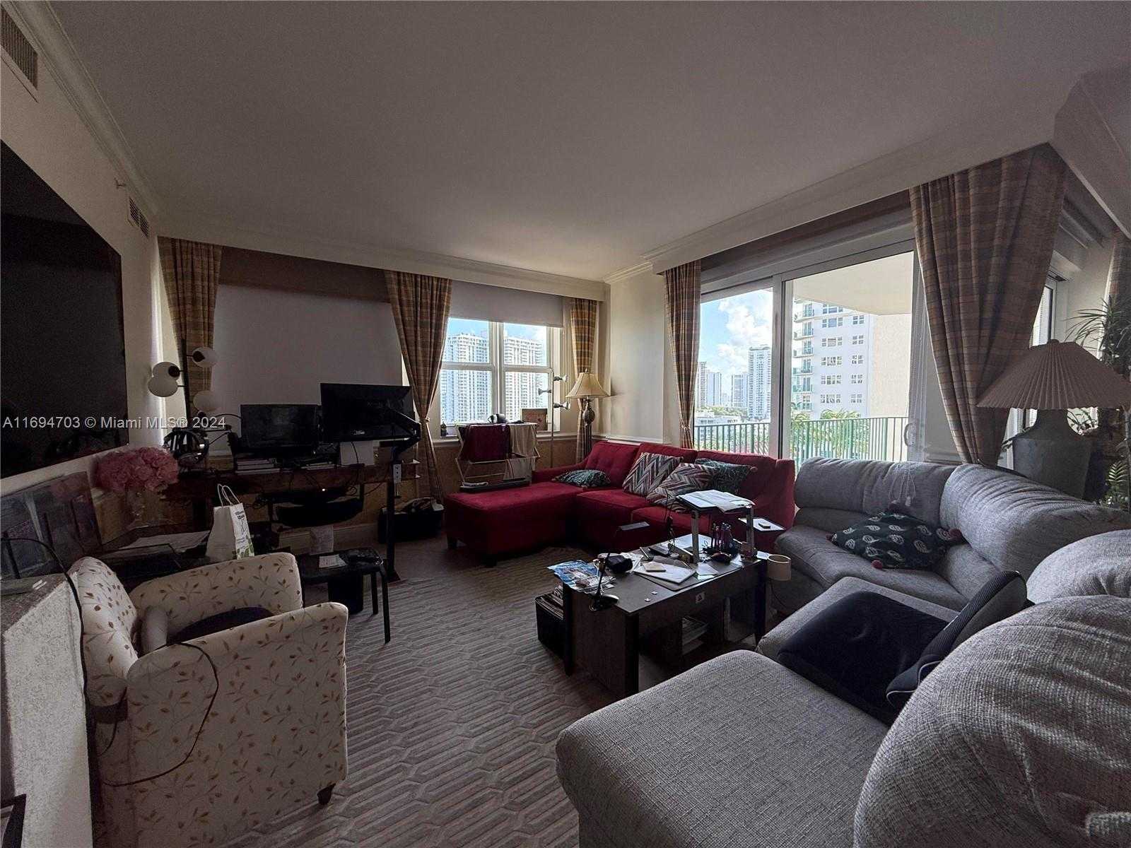 Small Image of 20000 EAST COUNTRY CLUB DR #803, Aventura Number 2