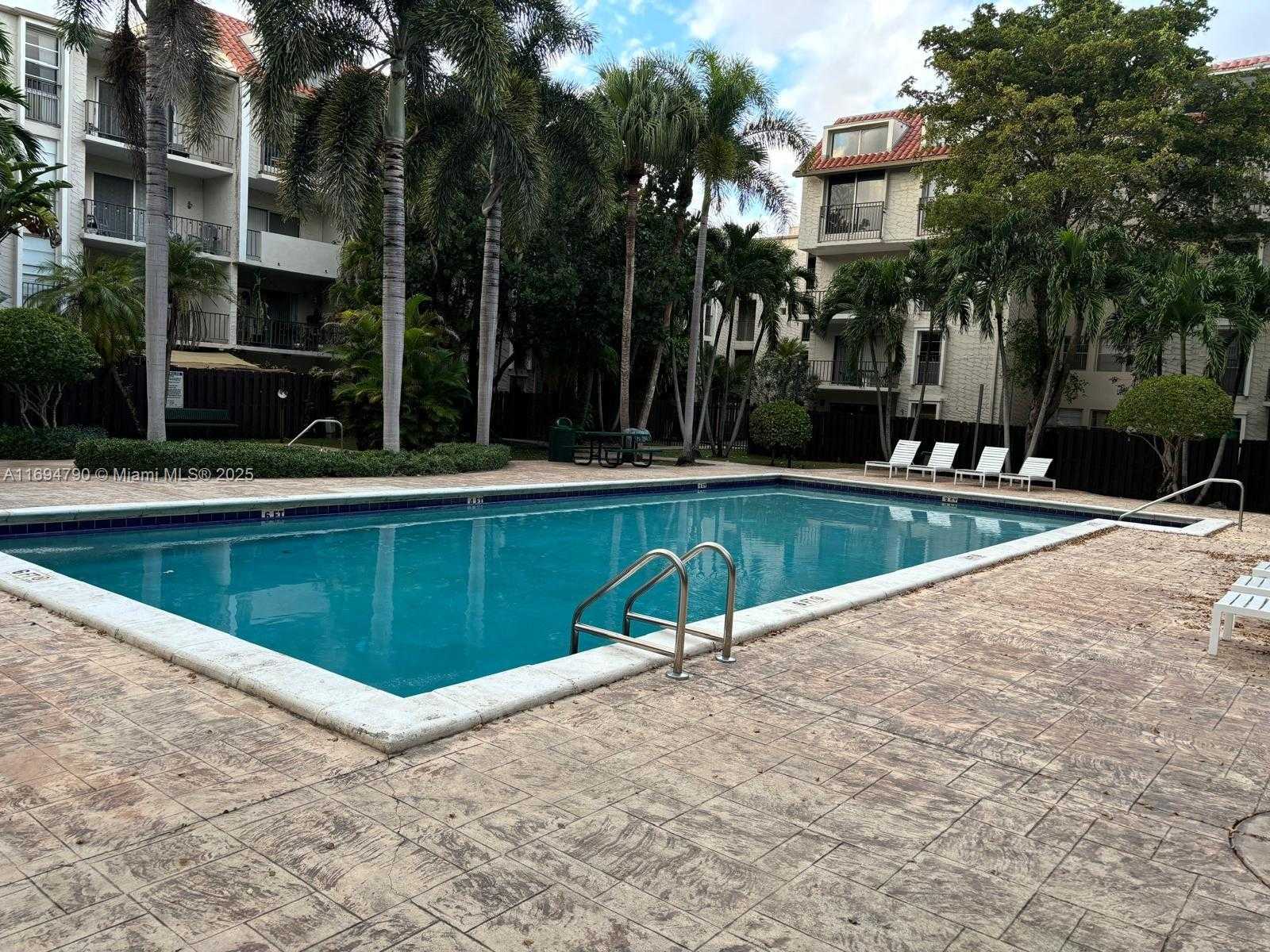 Small Image of 6884 NORTH KENDALL DR #C407, Pinecrest Number 12