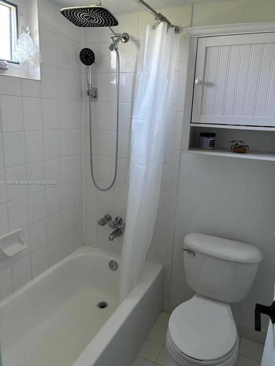 Small Image of 6884 NORTH KENDALL DR #C407, Pinecrest Number 7