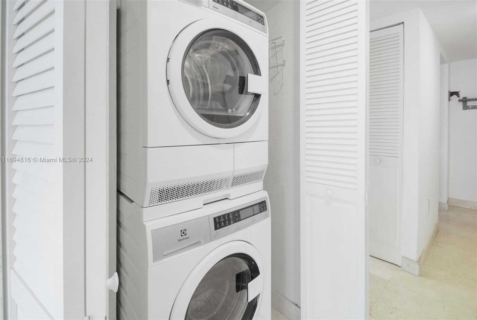 Small Image of 555 NORTH EAST 15TH ST #31C, Miami Number 22