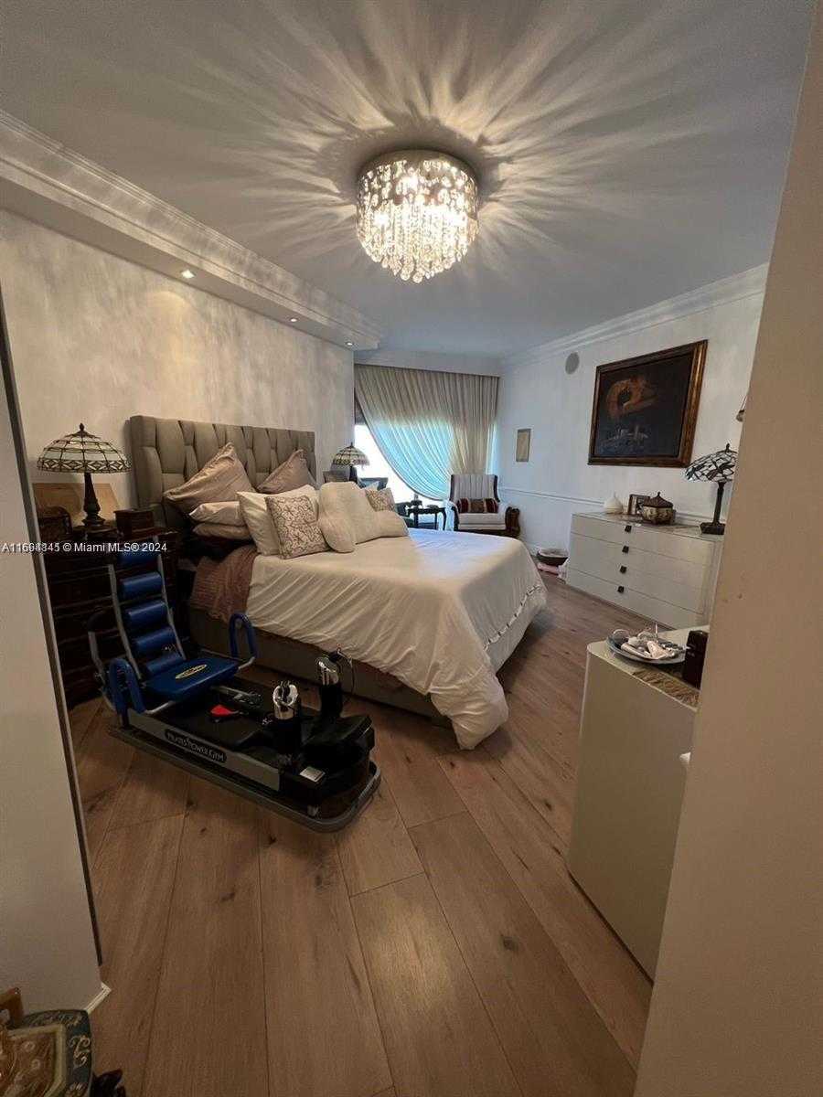Small Image of 3000 ISLAND BLVD #1201, Aventura Number 14