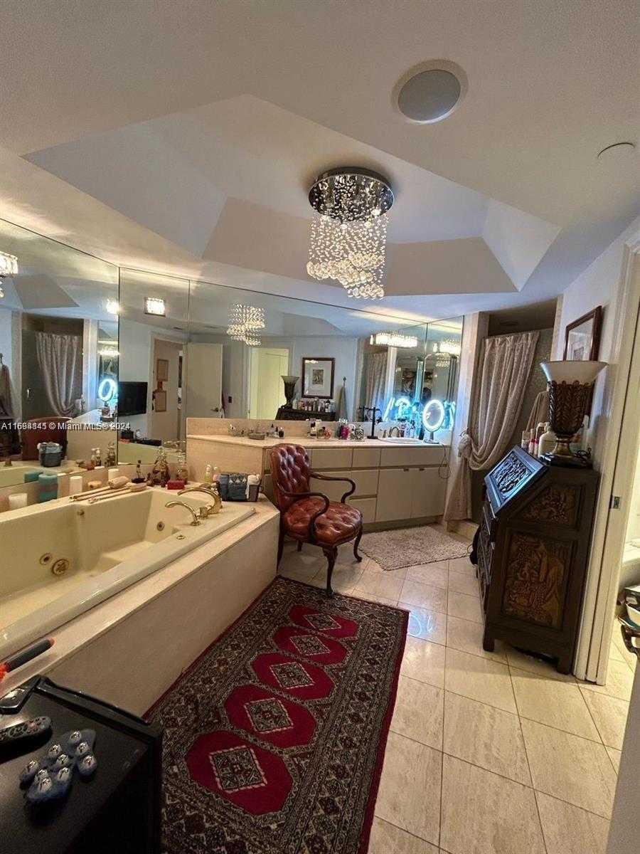 Small Image of 3000 ISLAND BLVD #1201, Aventura Number 19