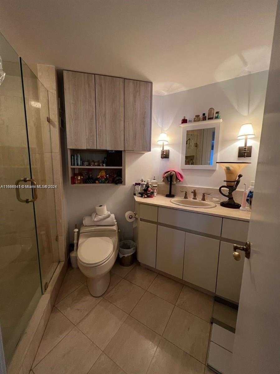 Small Image of 3000 ISLAND BLVD #1201, Aventura Number 20
