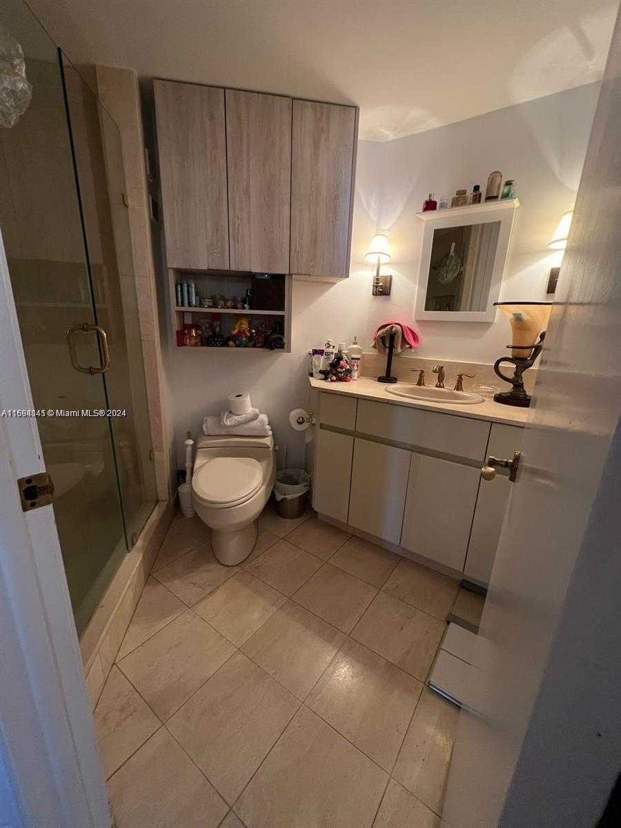 Small Image of 3000 ISLAND BLVD #1201, Aventura Number 21