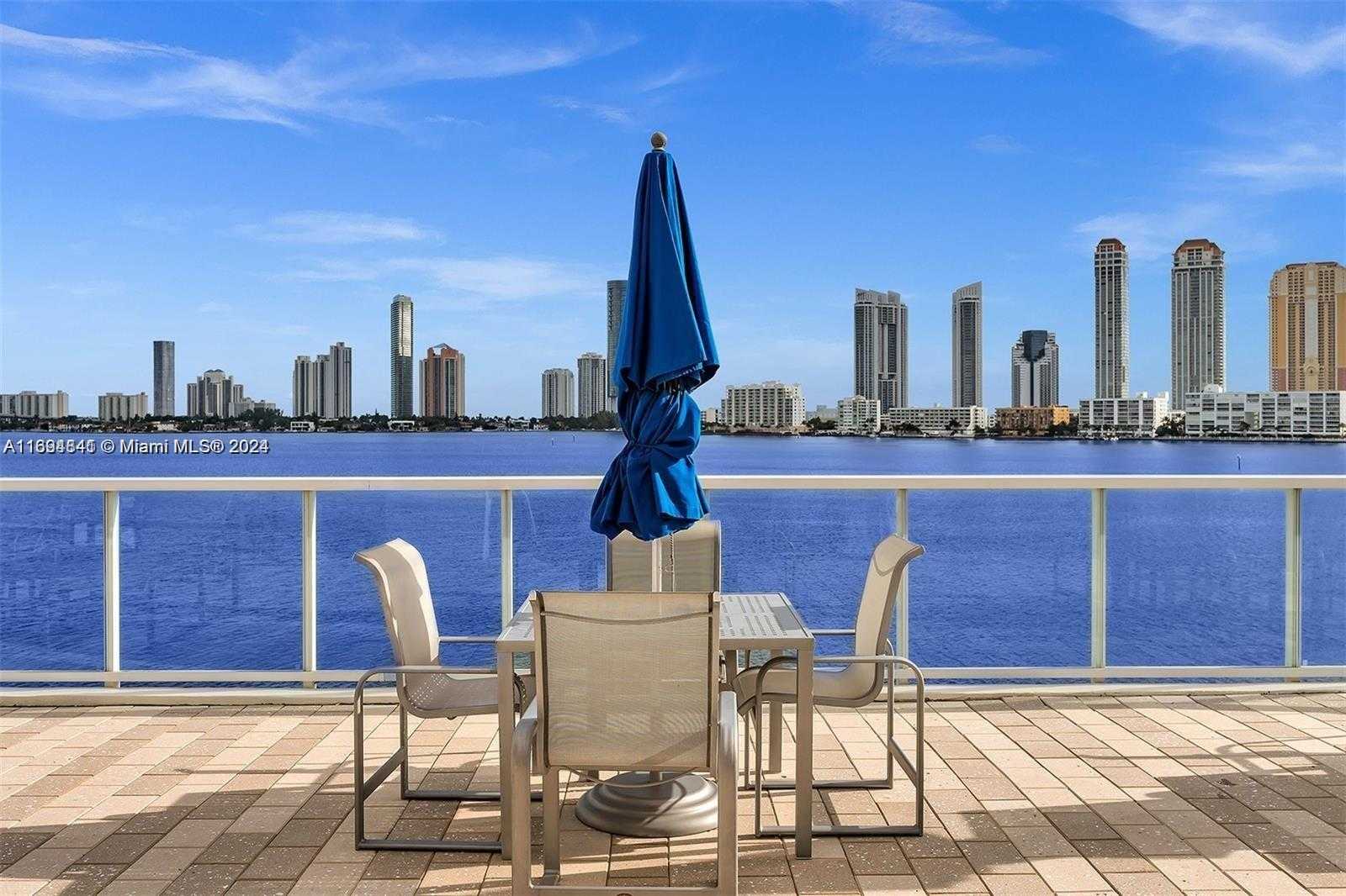 Small Image of 3000 ISLAND BLVD #1201, Aventura Number 43