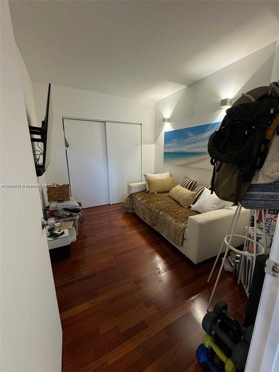 Small Image of 21205 YACHT CLUB DR #401, Aventura Number 11