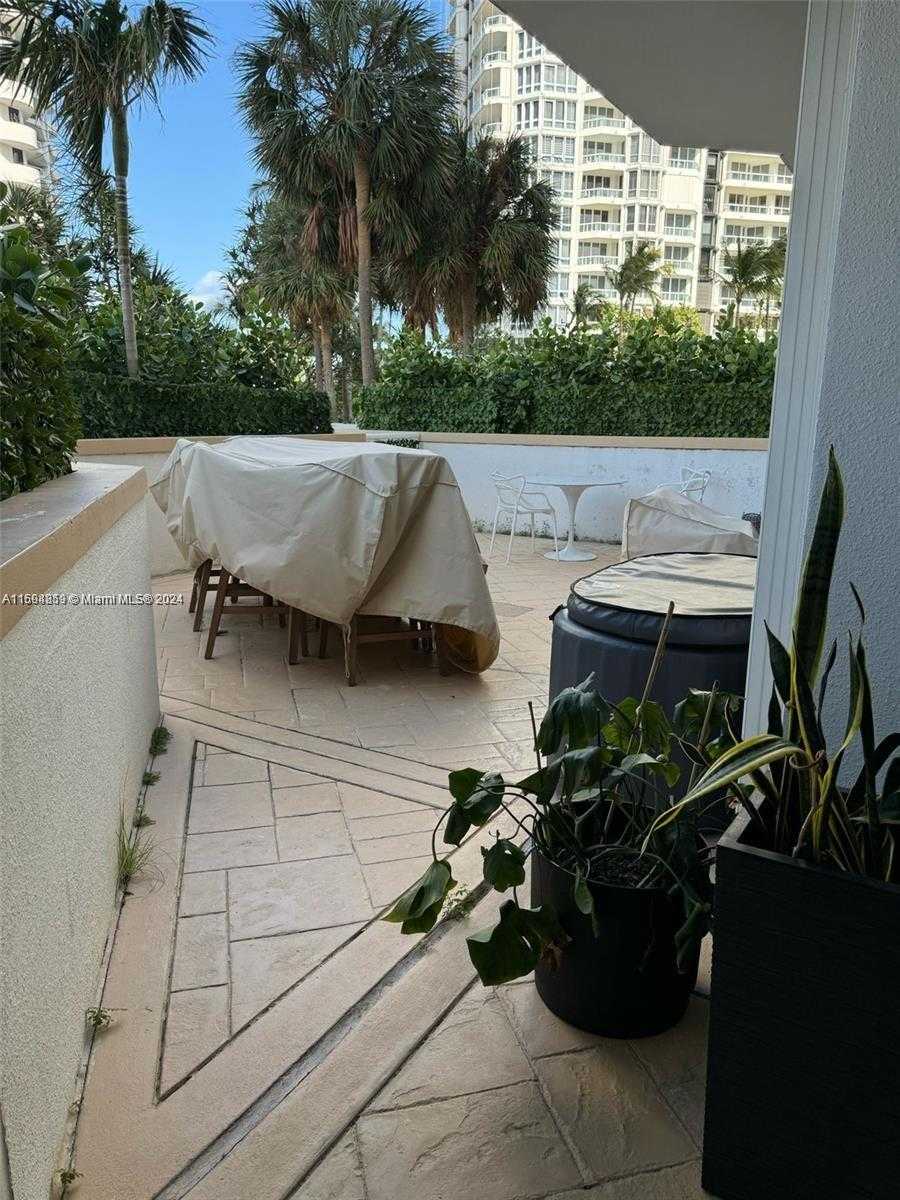 Small Image of 21205 YACHT CLUB DR #401, Aventura Number 20