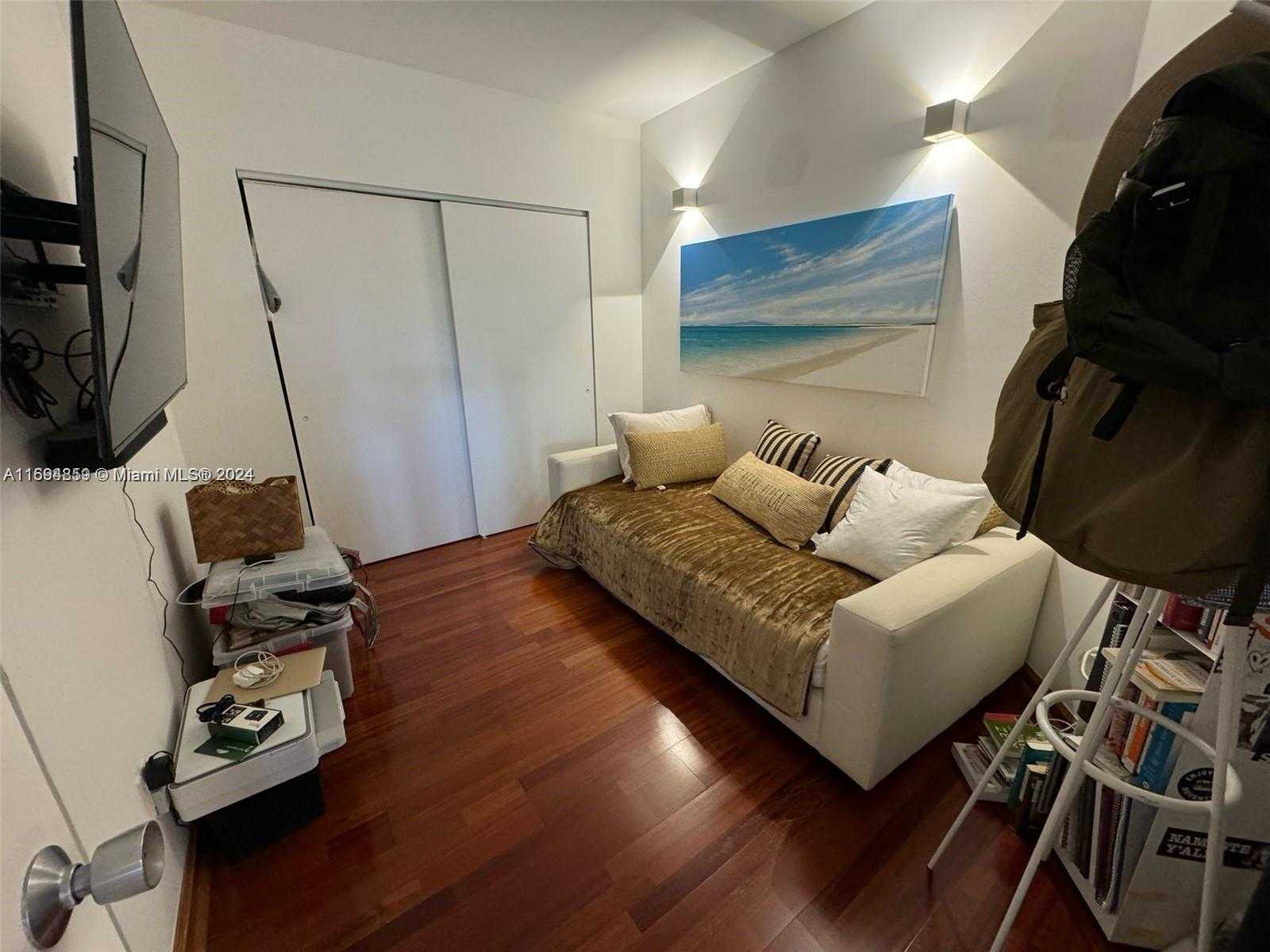 Small Image of 21205 YACHT CLUB DR #401, Aventura Number 4