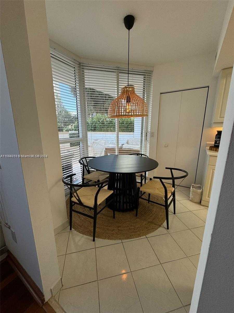 Small Image of 21205 YACHT CLUB DR #401, Aventura Number 8