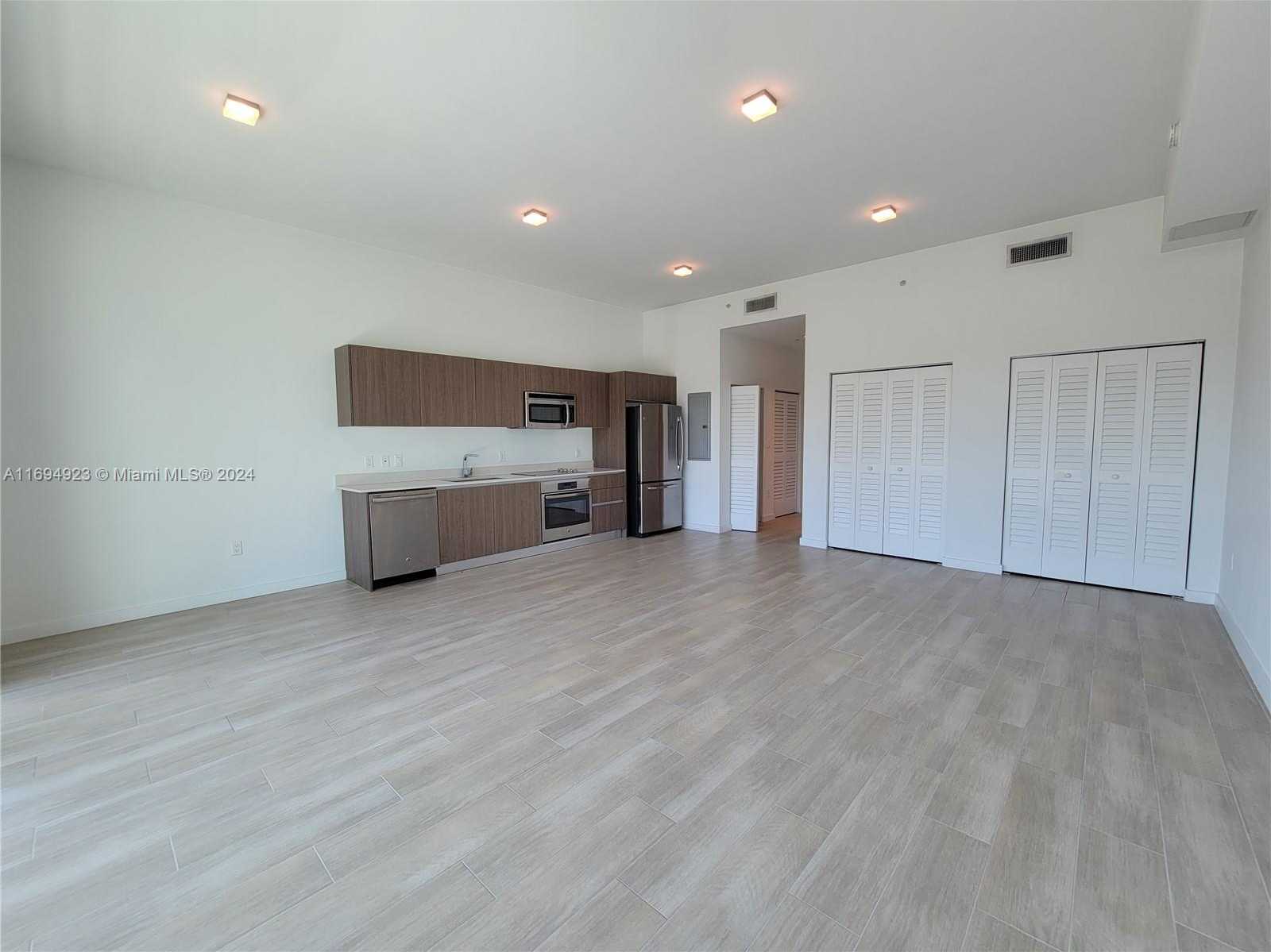 Small Image of 1600 SOUTH WEST 1 AVE #411, Miami Number 4