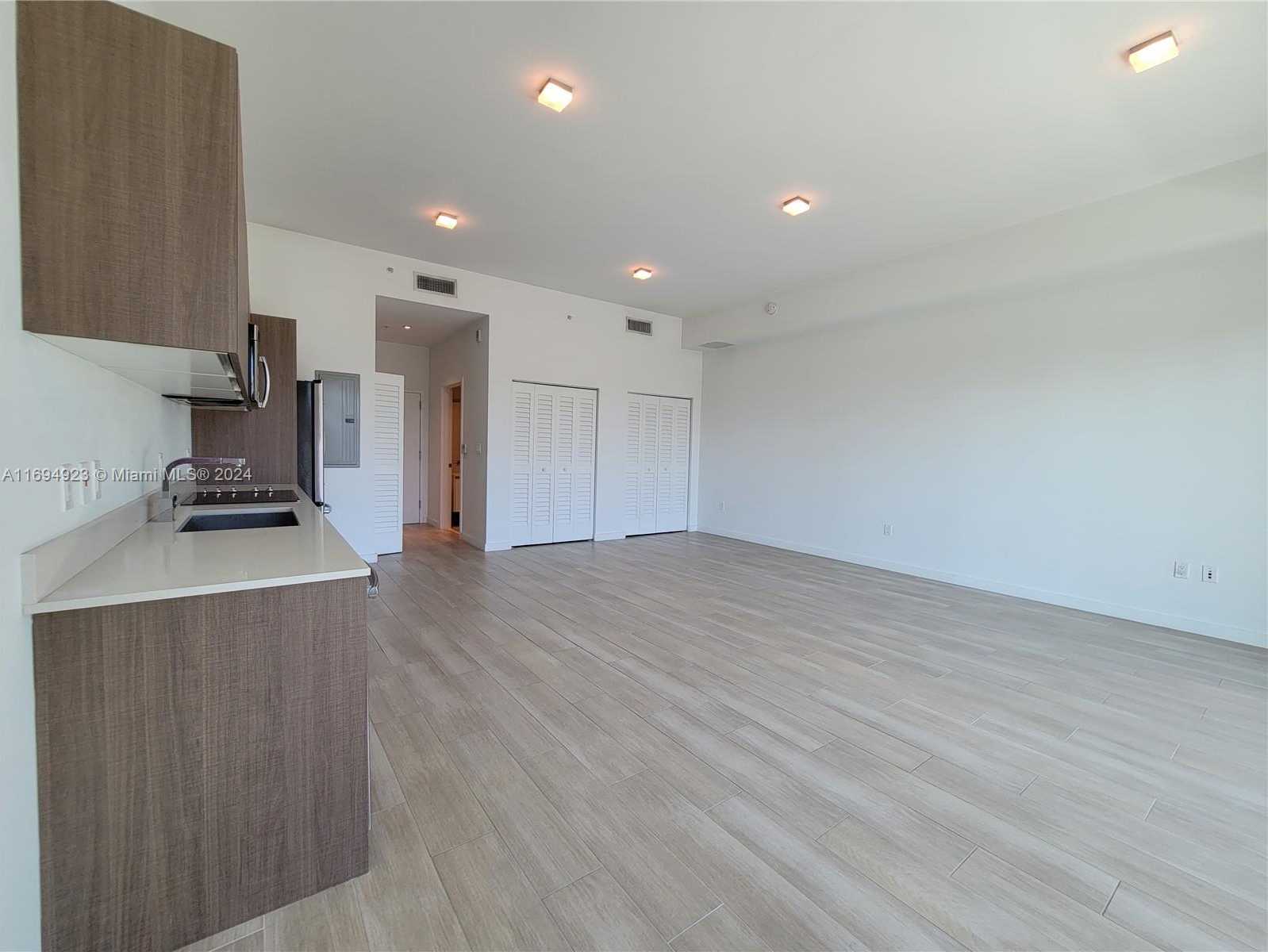 Small Image of 1600 SOUTH WEST 1 AVE #411, Miami Number 5
