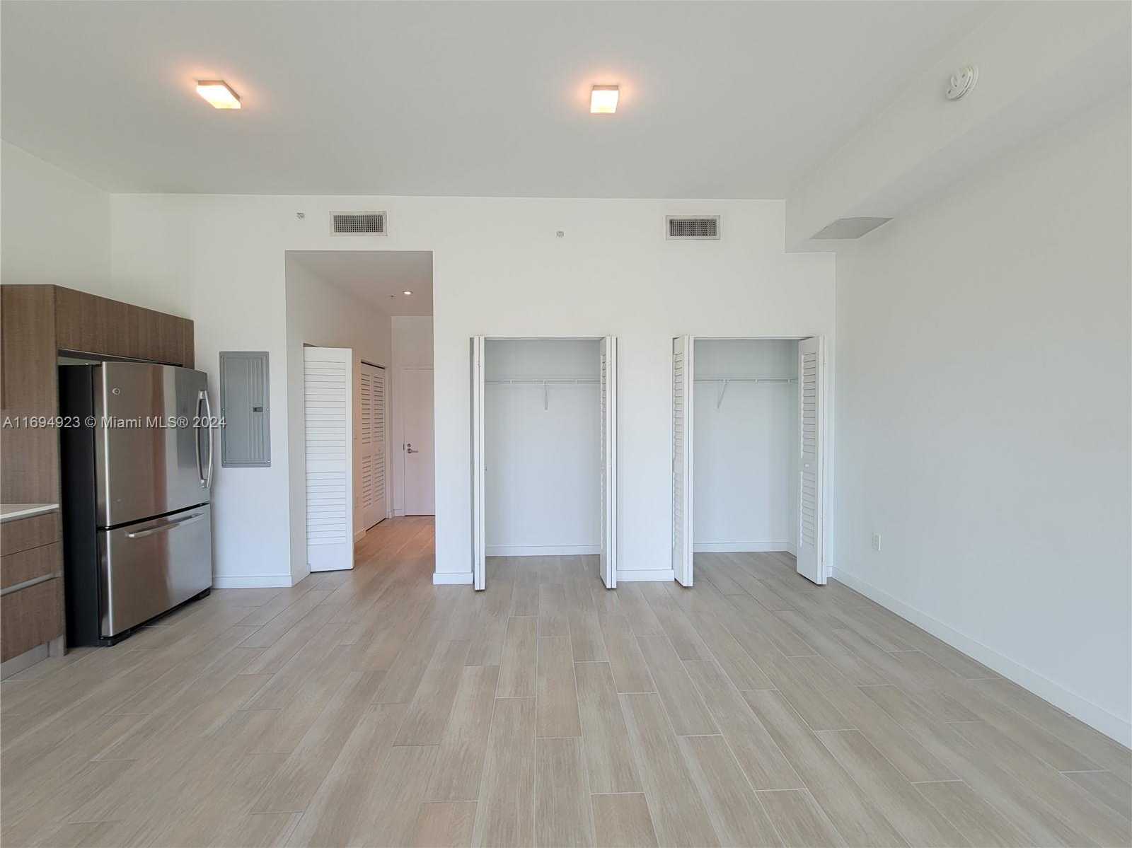 Small Image of 1600 SOUTH WEST 1 AVE #411, Miami Number 7