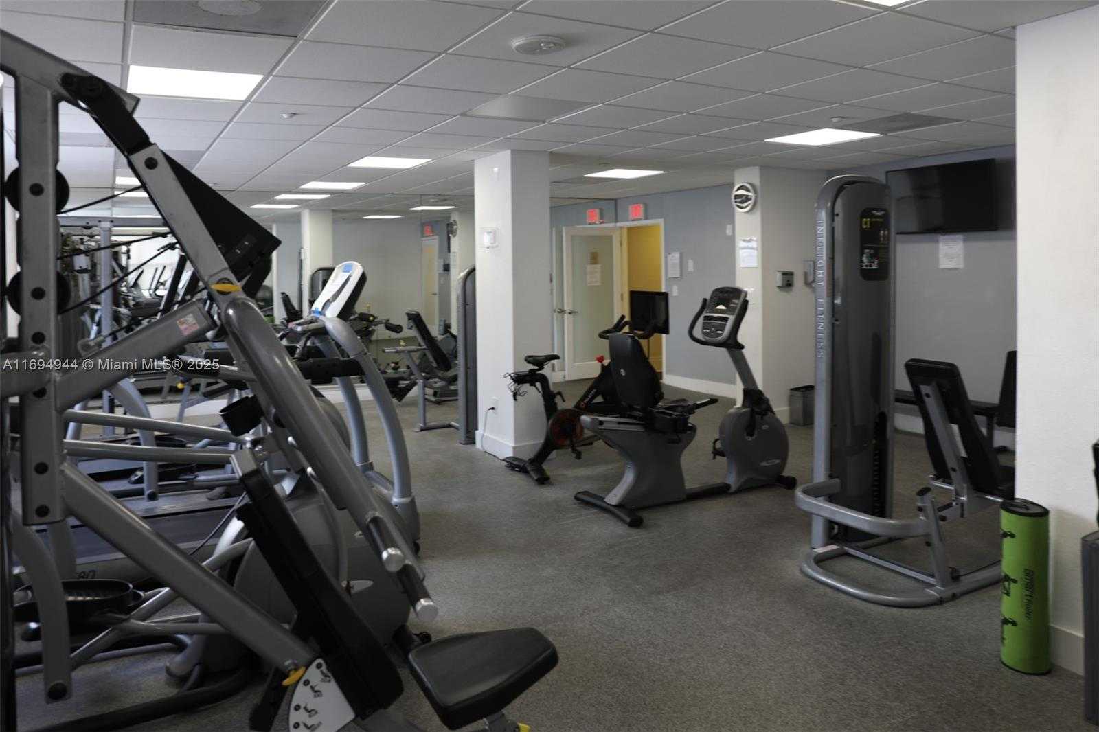 Small Image of 1420 BRICKELL BAY DR #1506D, Miami Number 29
