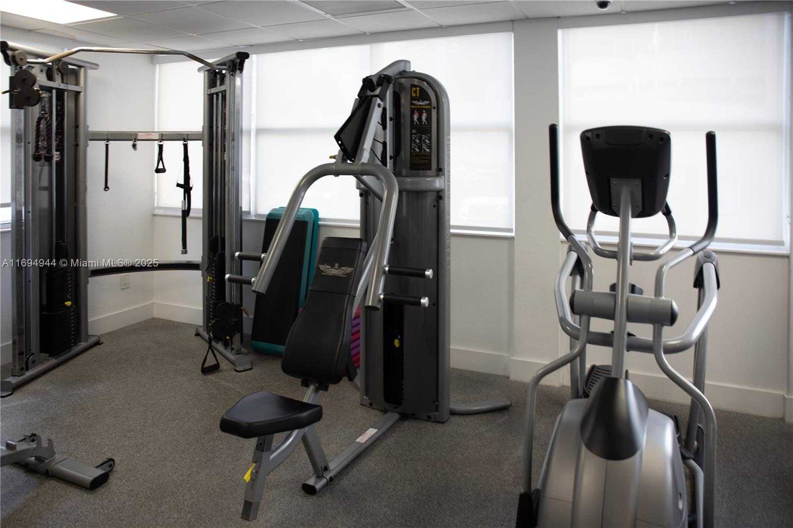Small Image of 1420 BRICKELL BAY DR #1506D, Miami Number 38