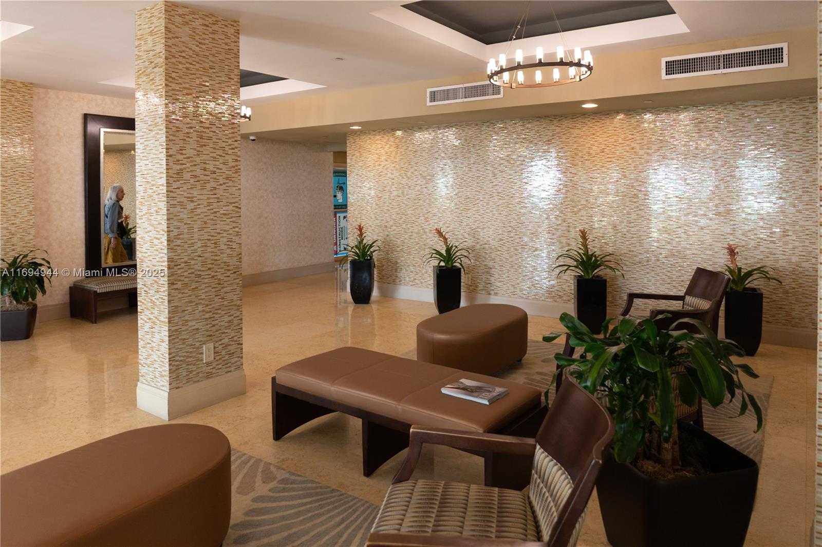 Small Image of 1420 BRICKELL BAY DR #1506D, Miami Number 40