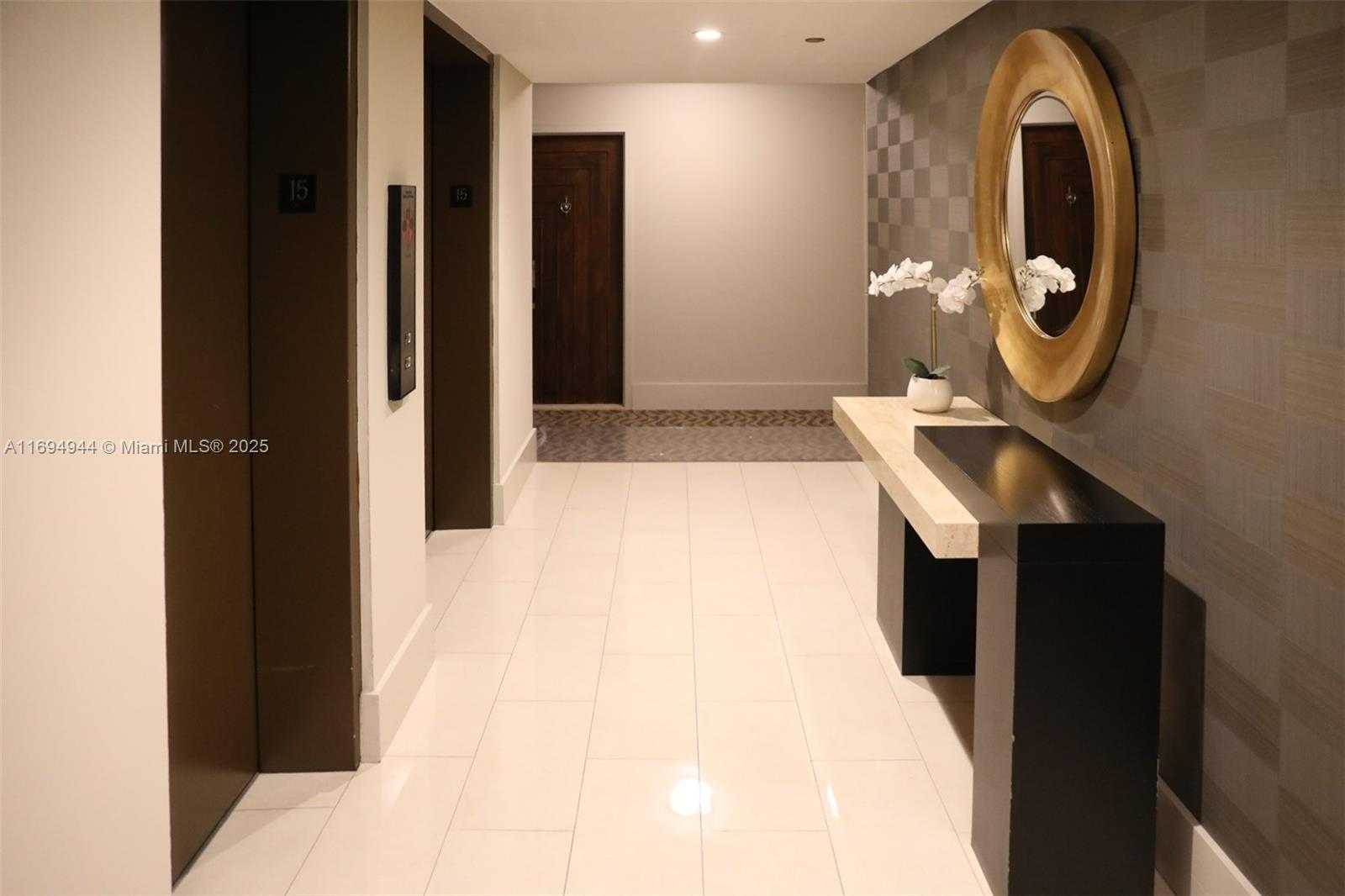 Small Image of 1420 BRICKELL BAY DR #1506D, Miami Number 42