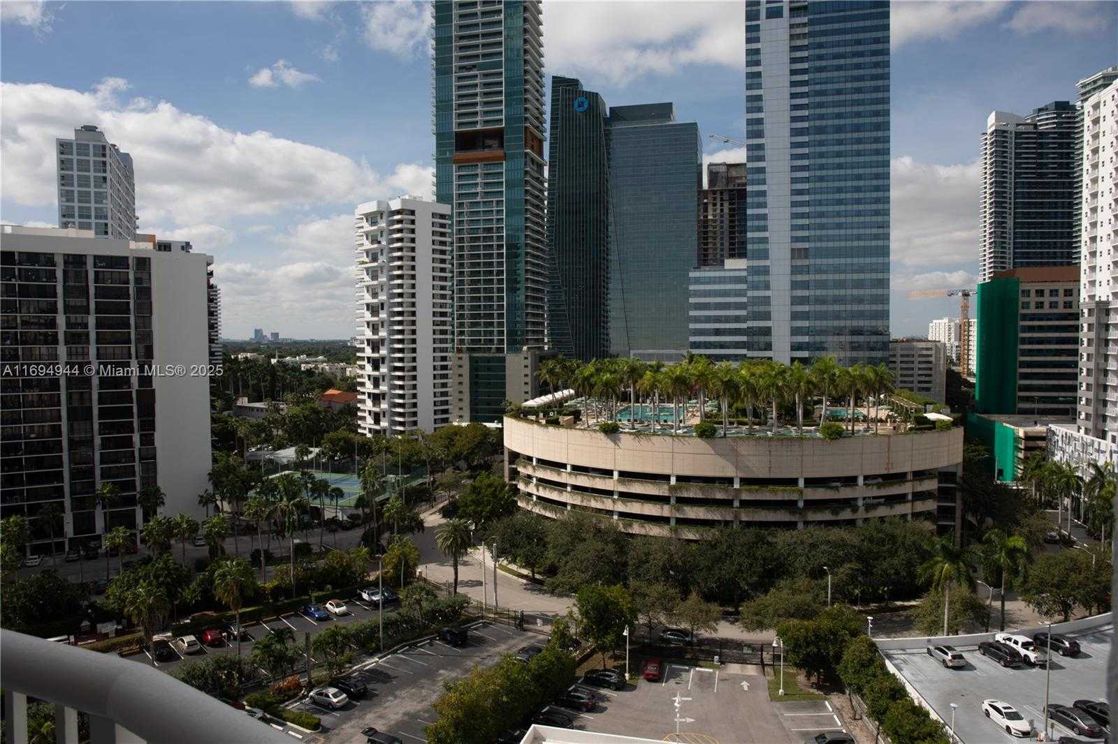 Small Image of 1420 BRICKELL BAY DR #1506D, Miami Number 45