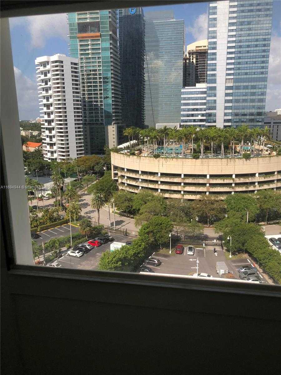 Small Image of 1420 BRICKELL BAY DR #1506D, Miami Number 58