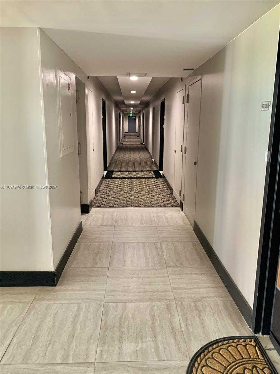 Small Image of 1500 SOUTH OCEAN DR #17E, Hollywood Number 35