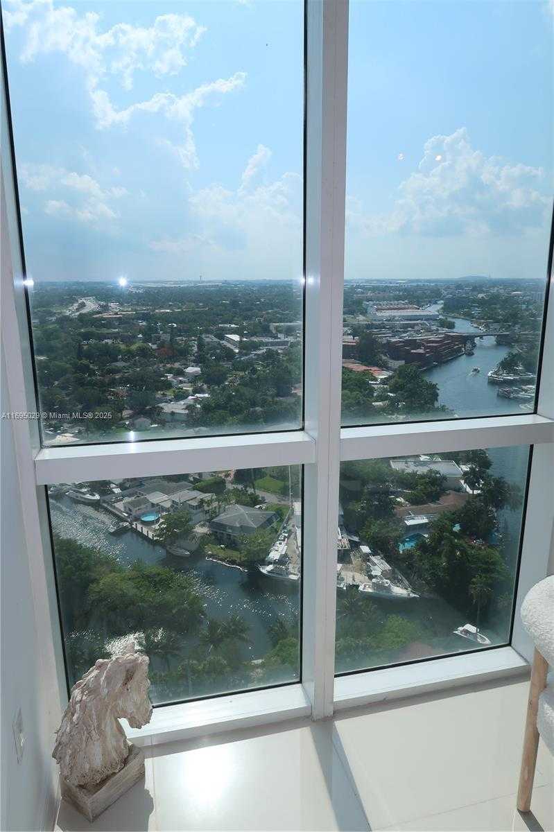 Small Image of 1861 NORTH WEST S RIVER DR #2505, Miami Number 25