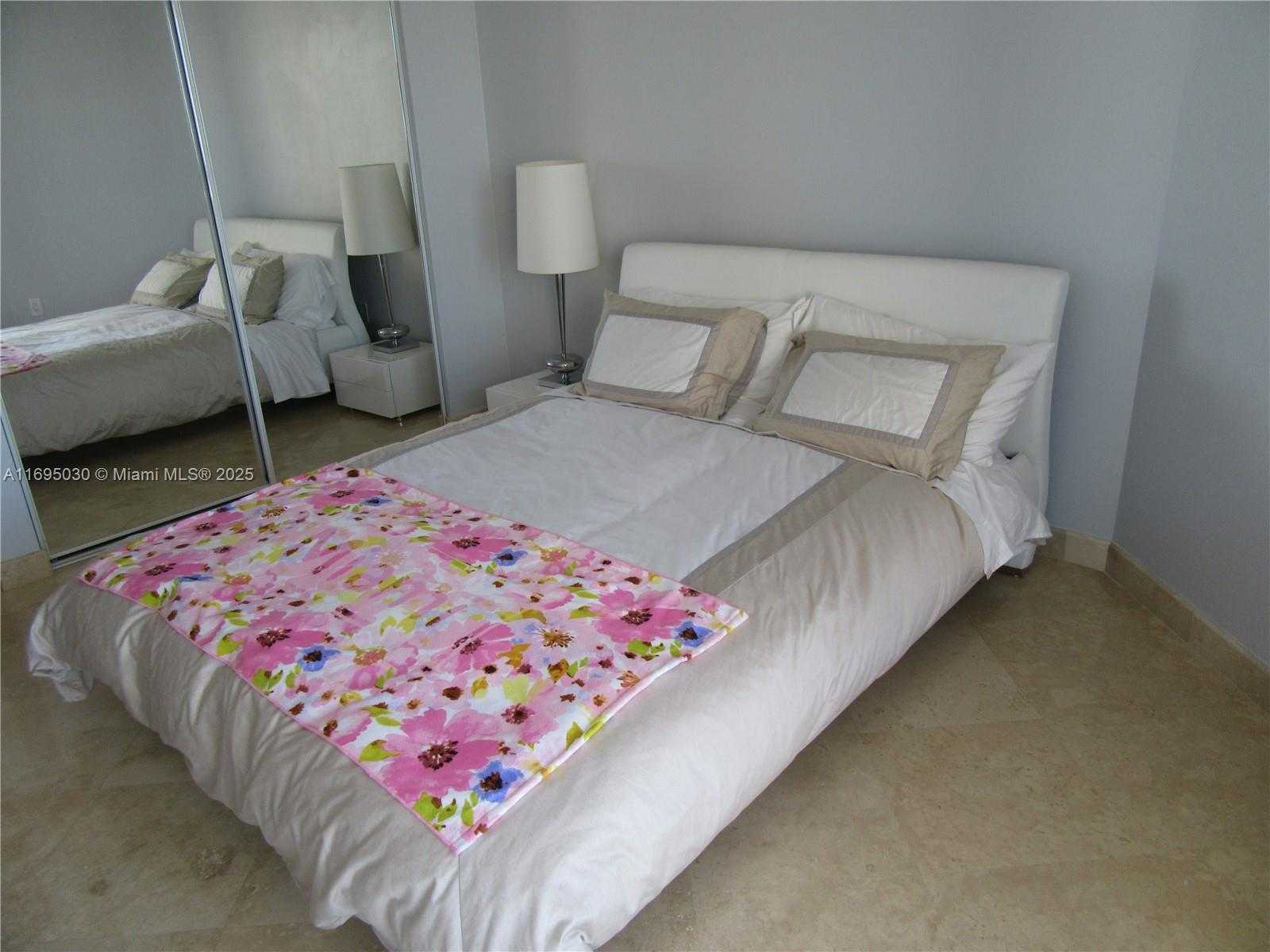 Small Image of 6365 COLLINS AVE #1008, Miami Beach Number 26