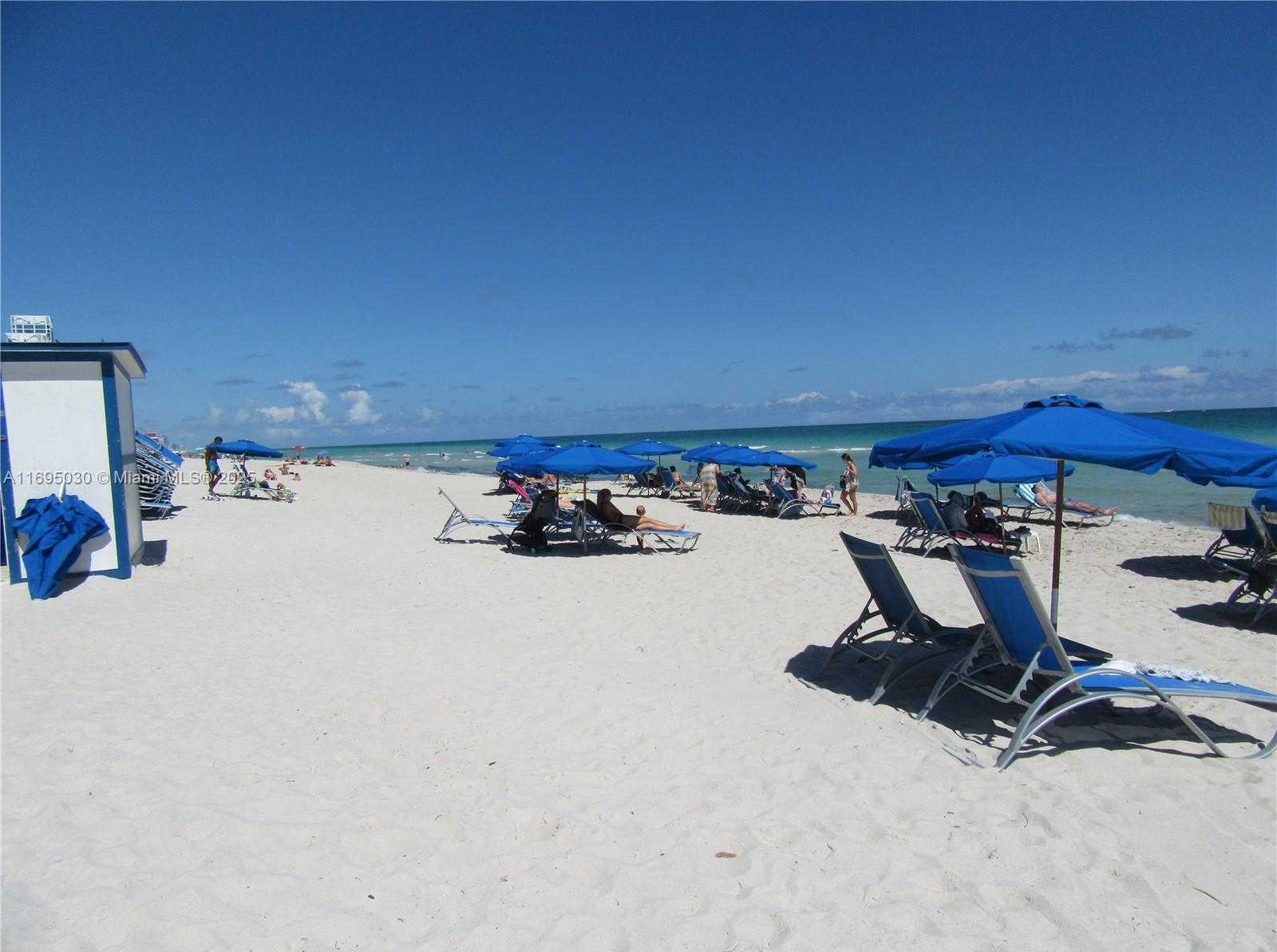 Small Image of 6365 COLLINS AVE #1008, Miami Beach Number 3