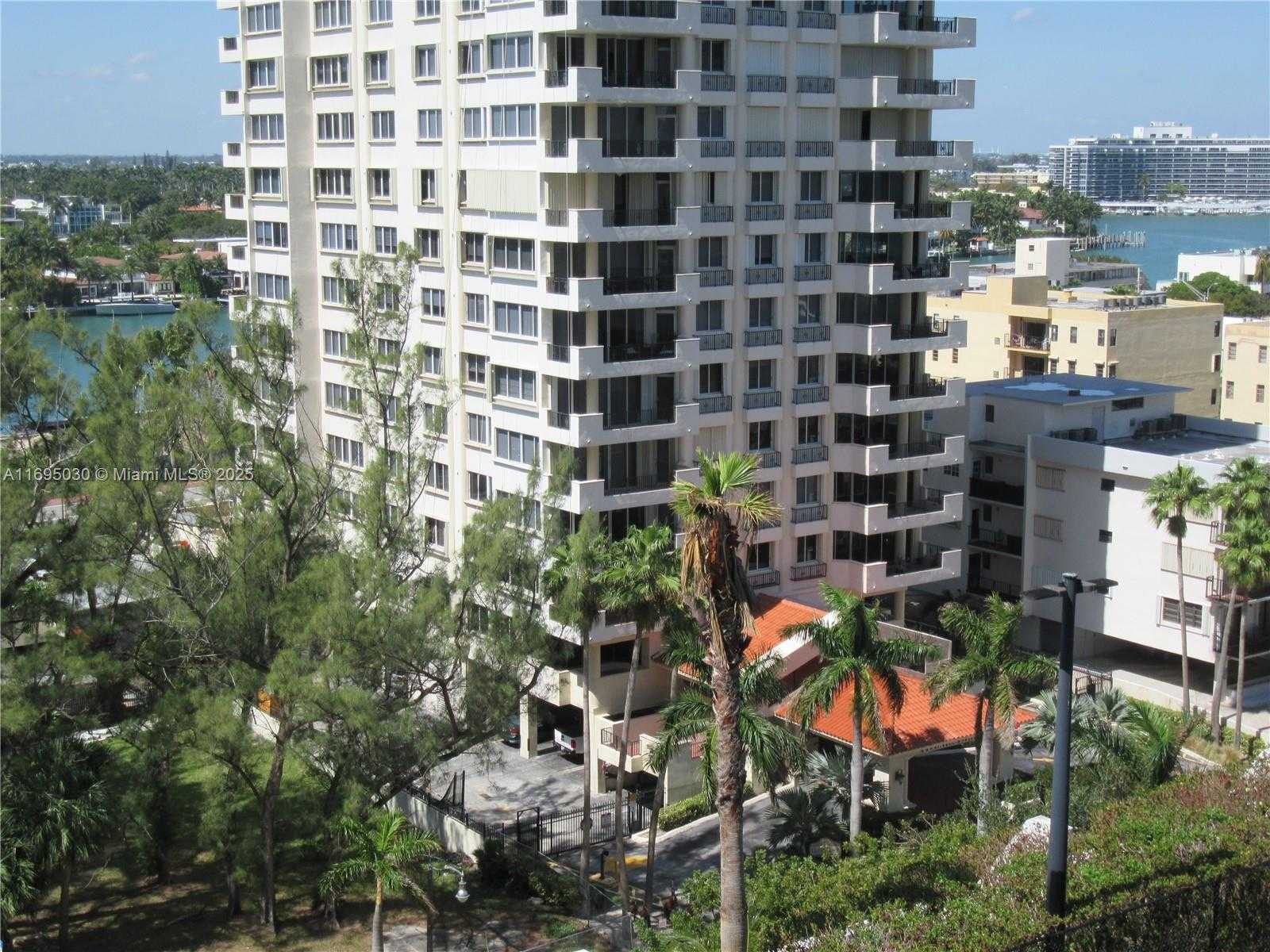 Small Image of 6365 COLLINS AVE #1008, Miami Beach Number 32