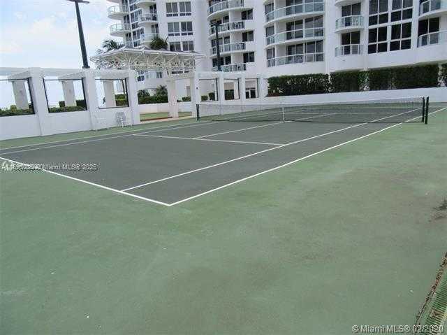 Small Image of 6365 COLLINS AVE #1008, Miami Beach Number 37