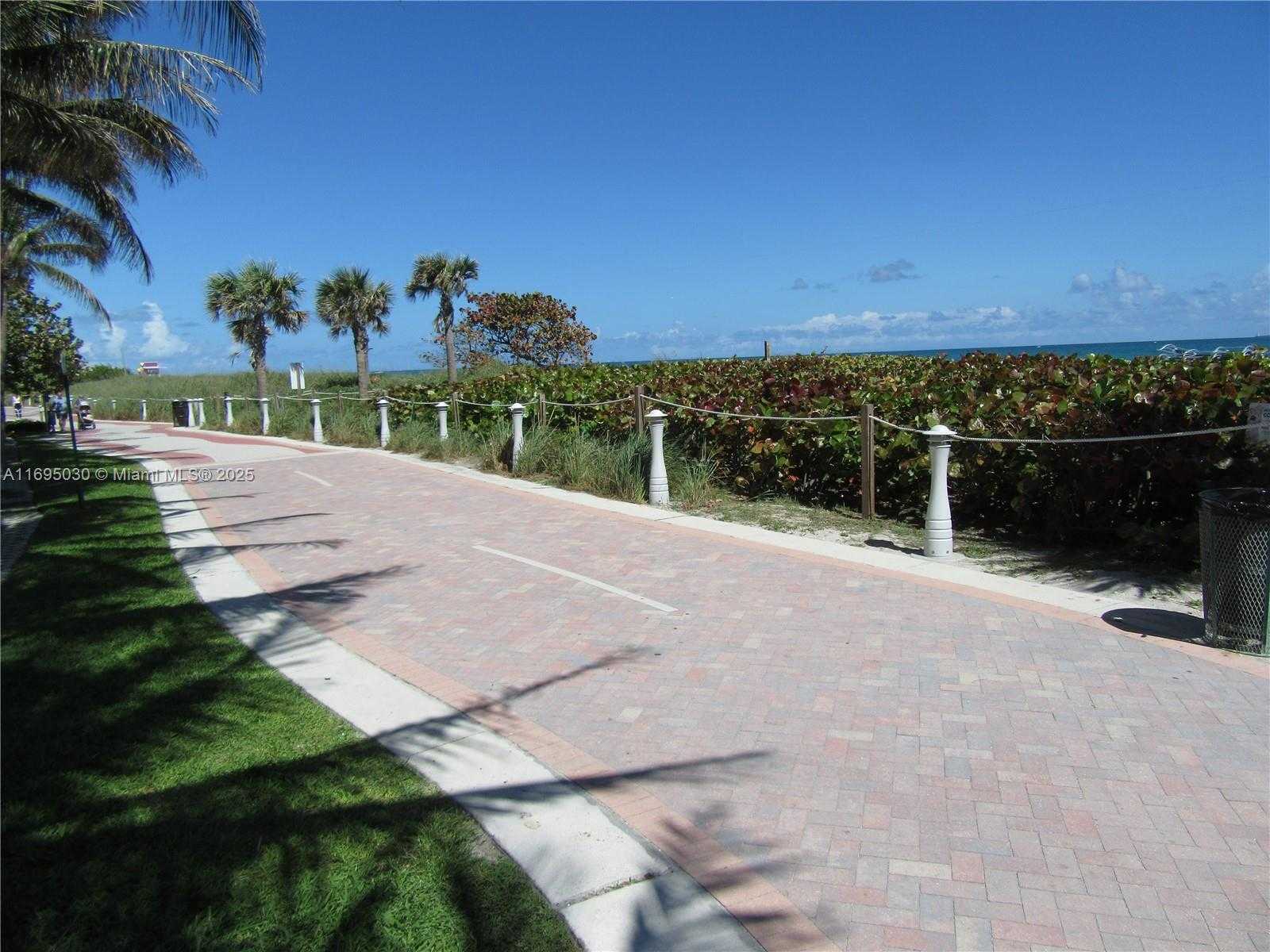 Small Image of 6365 COLLINS AVE #1008, Miami Beach Number 49