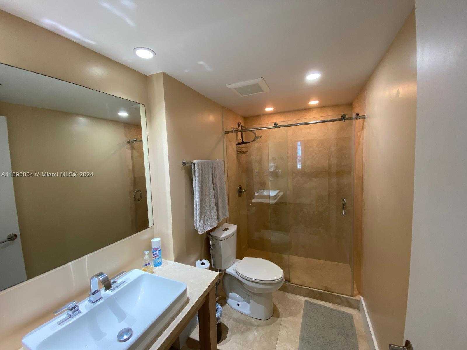 Small Image of 100 LINCOLN RD #1429, Miami Beach Number 4