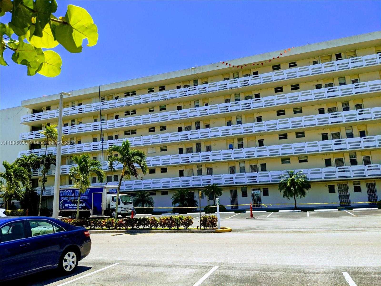 Small Image of 3020 MARCOS DR #S311, Aventura Number 22