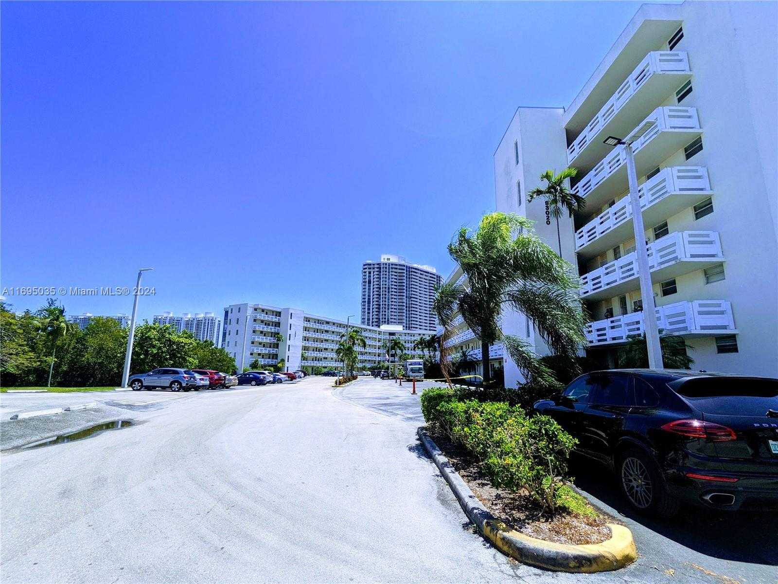 Small Image of 3020 MARCOS DR #S311, Aventura Number 23