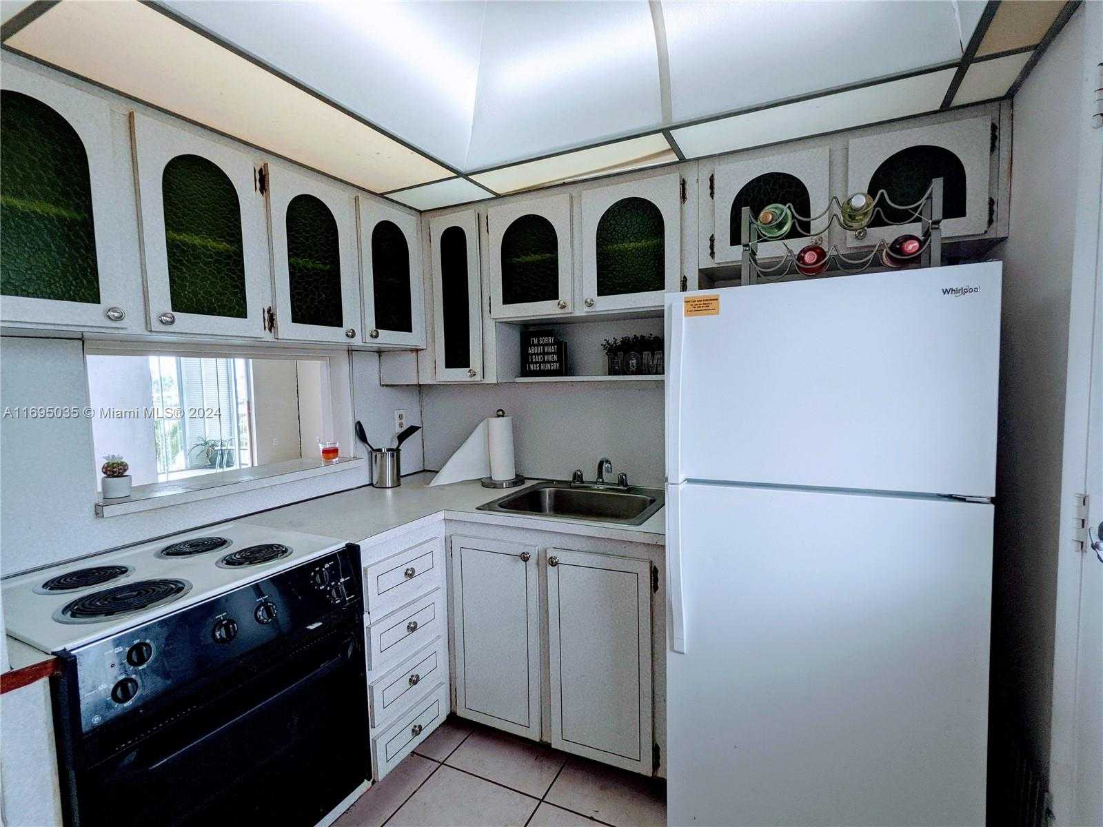 Small Image of 3020 MARCOS DR #S311, Aventura Number 7