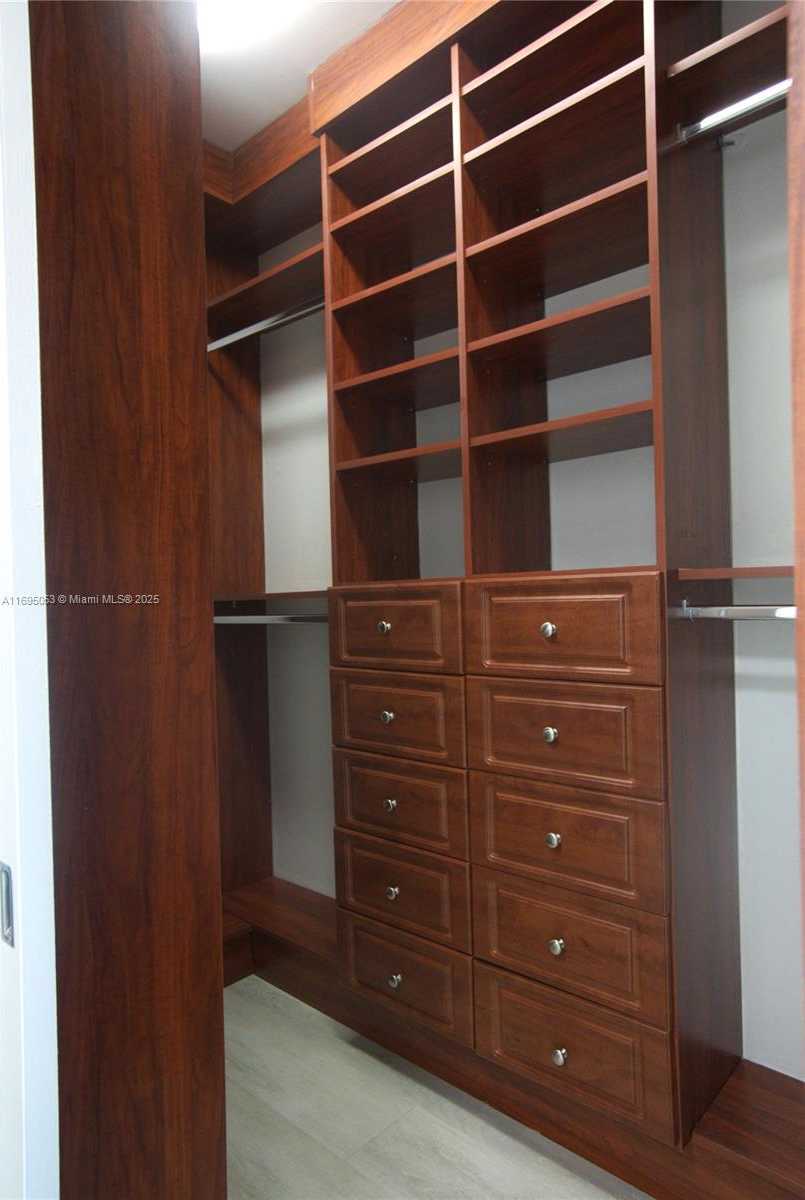 Small Image of 3330 NORTH EAST 190TH ST #1316, Aventura Number 10