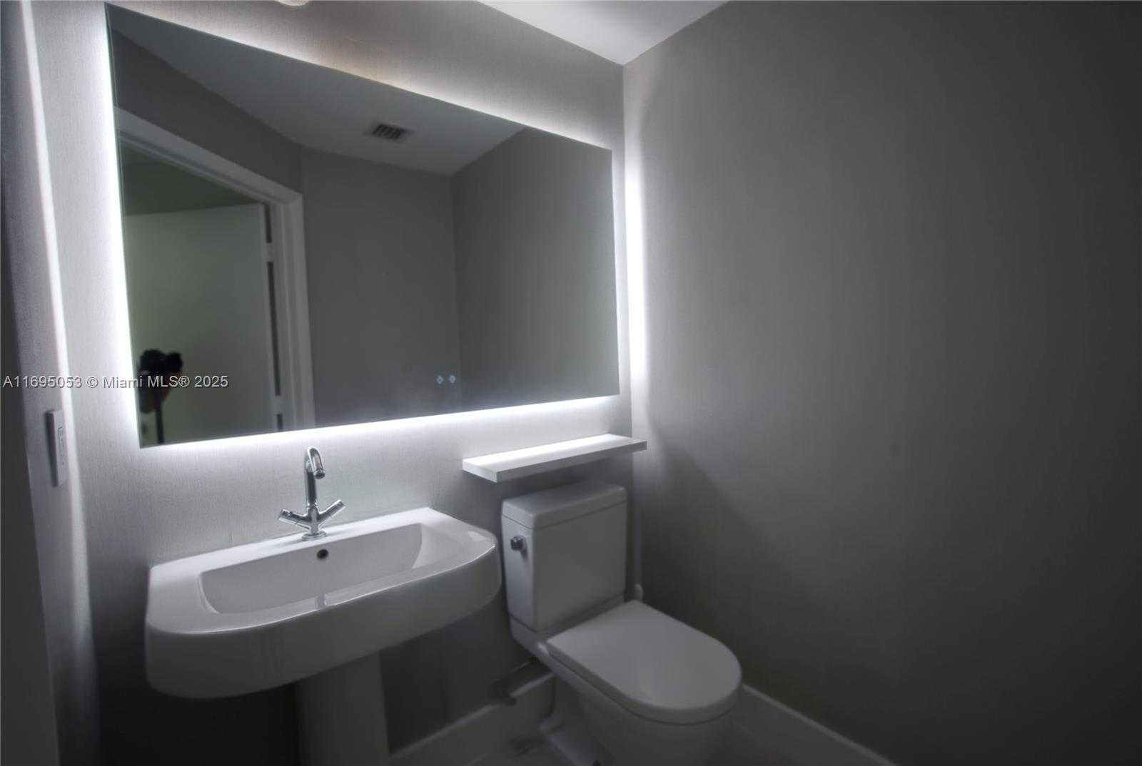 Small Image of 3330 NORTH EAST 190TH ST #1316, Aventura Number 6