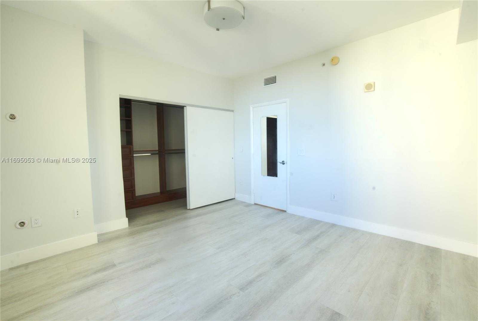 Small Image of 3330 NORTH EAST 190TH ST #1316, Aventura Number 9