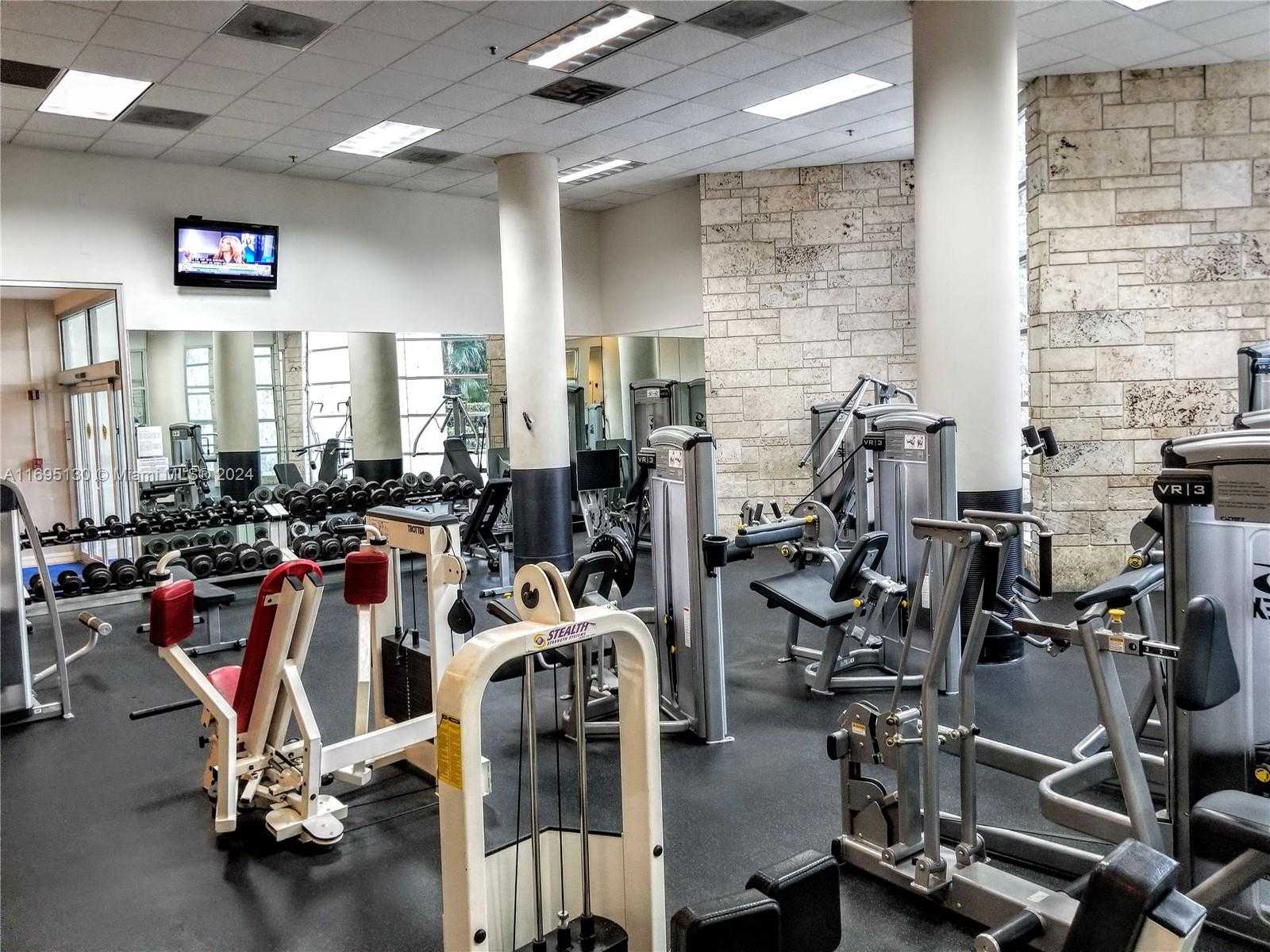 Small Image of 5161 COLLINS AVE #1714, Miami Beach Number 21